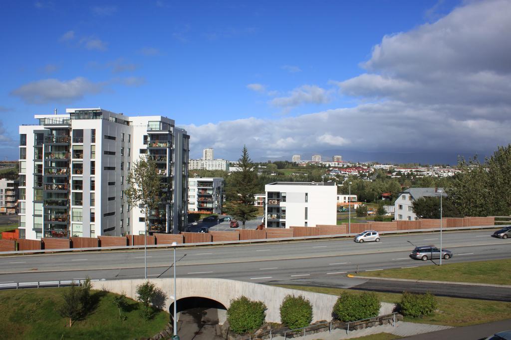 Lux Apart Apartment Kopavogur Bagian luar foto